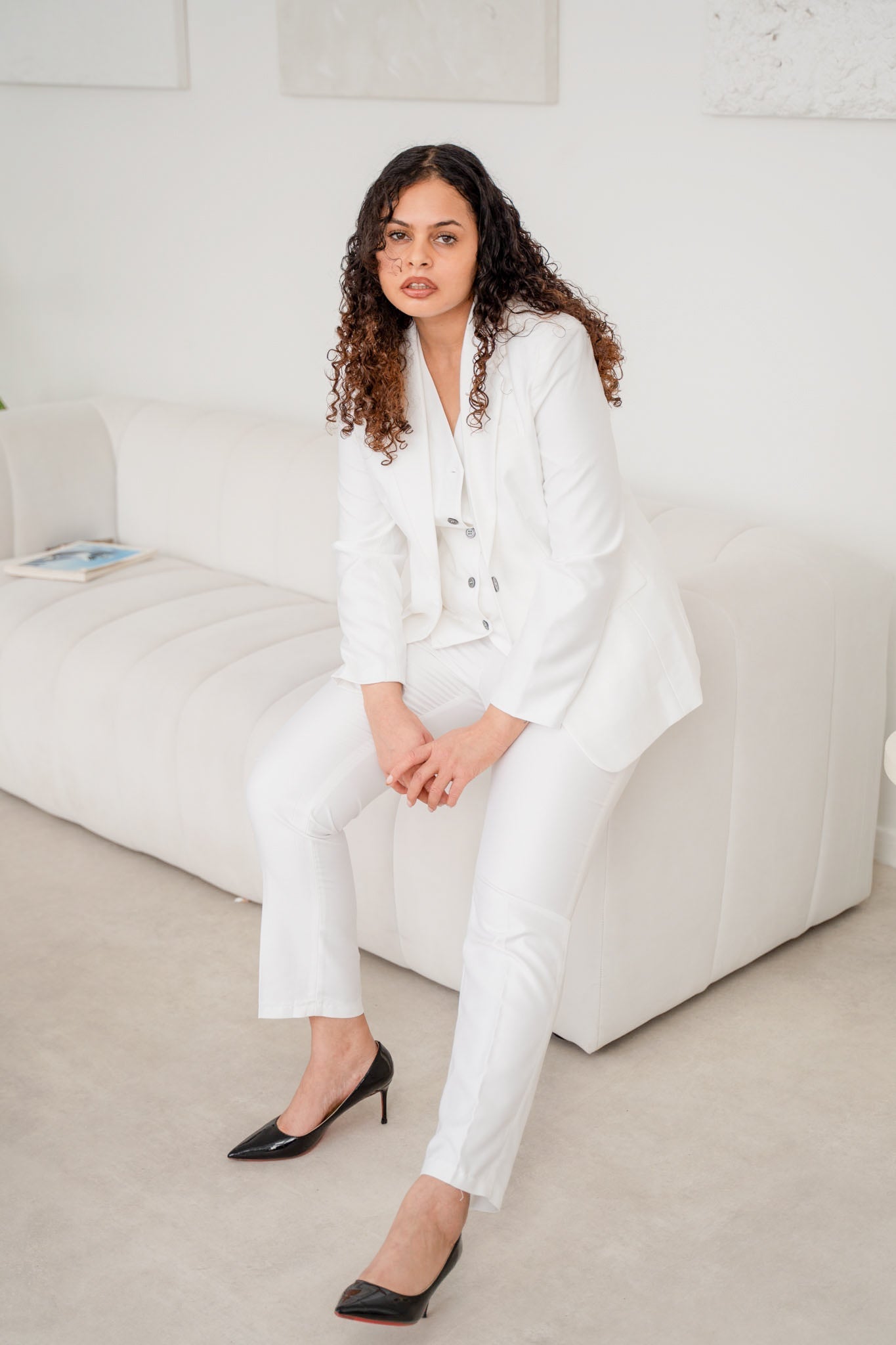 The snow white spark 3-piece pantsuit (UK size 12)